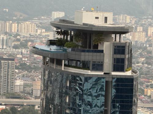 IKON SUITE's E A T O N KLCC - image 6