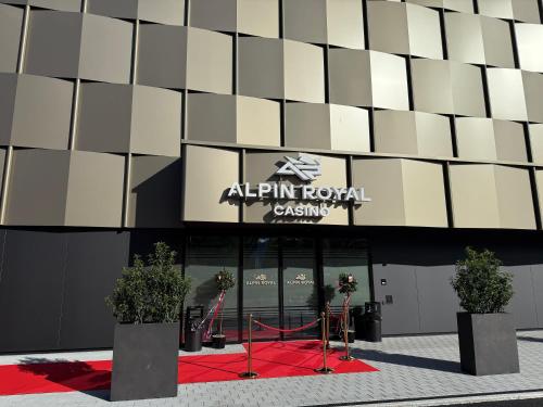 Pohled zvenku, Alpin Royal in Schaan