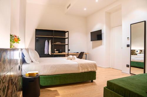 ARIA Collection Bari