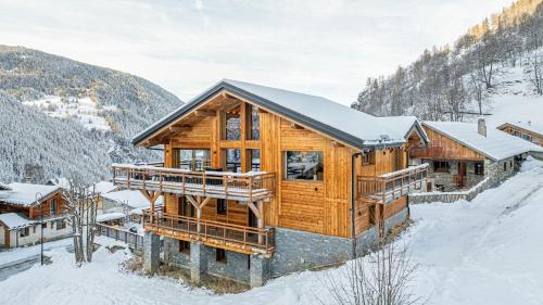 Chalet Aliet - Paradiski - Luxurious & Family – khách sạn tại Nancroix