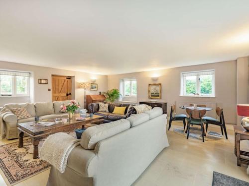 Iekārtas, 4 Bed in Shaftesbury oc-76544 in Komptona Ebasa