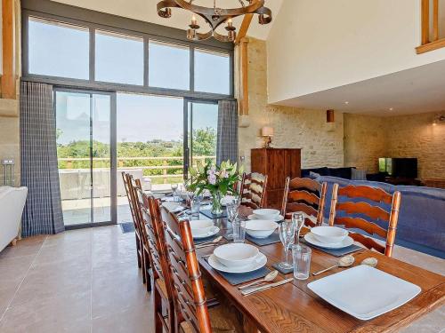 Iekārtas, 4 Bed in Shaftesbury oc-91456 in Komptona Ebasa