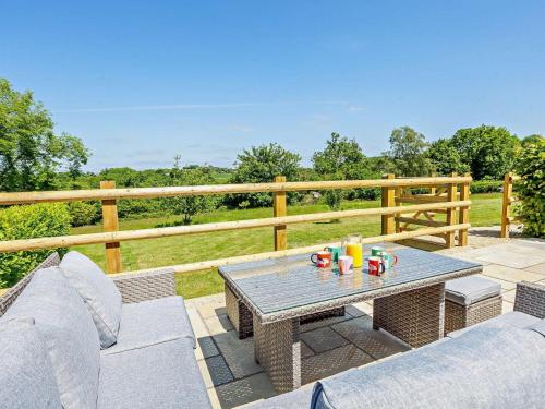 Iekārtas, 4 Bed in Shaftesbury oc-91456 in Komptona Ebasa