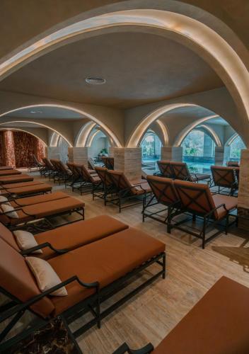 Spa, Flower Hotels & Resorts in 戈列姆