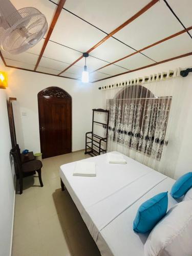 Monaco Guest House - image 5