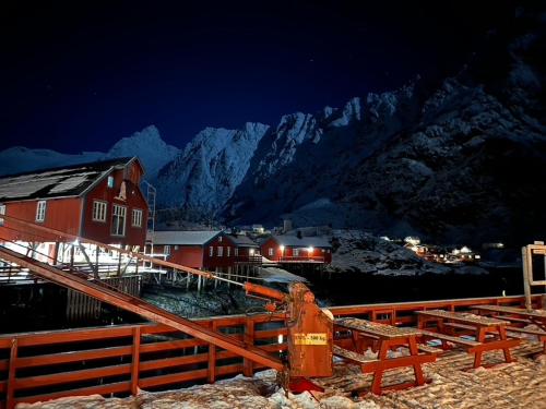 Lofoten Aurora Seafront Penthouse 罗弗敦极光海滨顶层豪华公寓 in Å (Nordland)