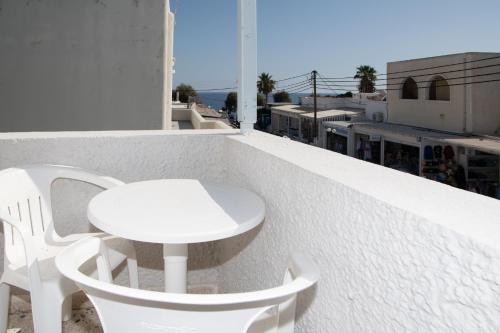 Dilino Room Type - Standard Twin Room with Sea View