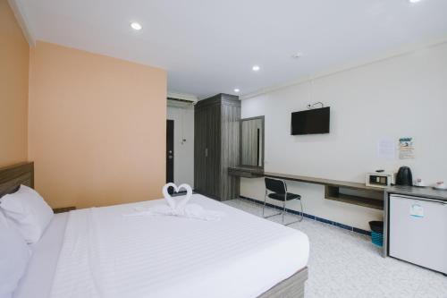 room detail thumbnail 0