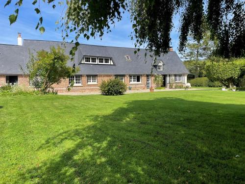 La Bergerie - Maison normande d'exception avec grand jardin - Proche mer in Canouville