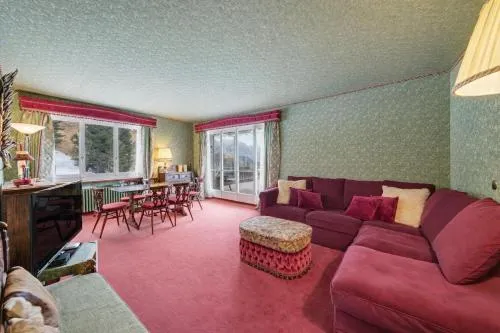 Old Money Style House a Sankt Moritz Special Edition in St. Moritz, Schweiz