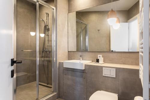 Modern Plaka Apartments - Walk everywhere! PB2AB - image 2