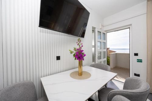 Apartment in Okrug Gornji with sea view, air conditioning, WiFi, washing machine 5049-1, Trogir (photo 7)