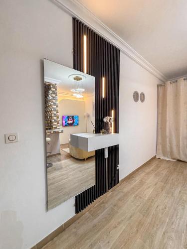Studio meublé  JEM guest House - image 2
