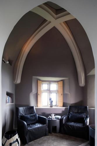 Roch Castle - image 6