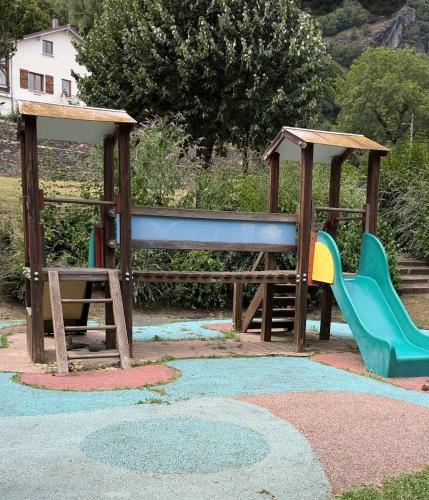 Spēļu laukums, CHALET 4 Le Cerf in Cierp-Gaud