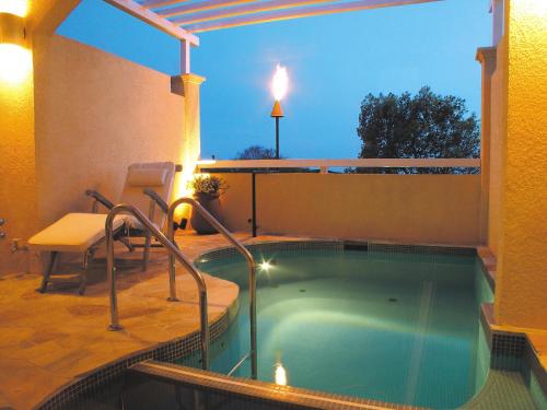 Suite with Private Pool and Open-Air Bath