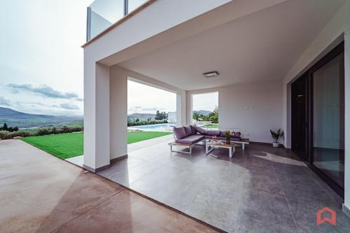 ทัศนียภาพ, Elegant Villa with Pool in Castellammare del Golfo in กาเซ ฟิออร์ดิลิโน