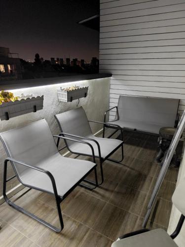 Small cozy room in a duplex in Bat Yam