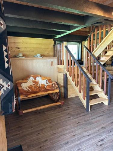 The Yellowstone cabin - part of Bear Creek Cabins in Poplar Bay (AB)