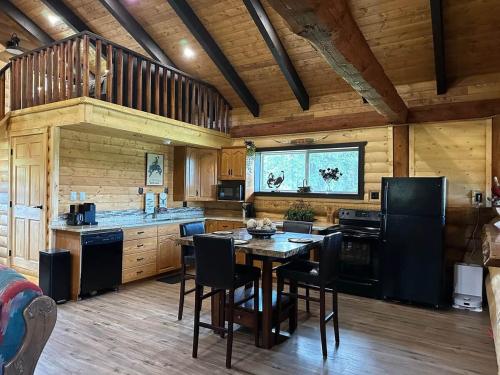 The Yellowstone cabin - part of Bear Creek Cabins in Poplar Bay (AB)