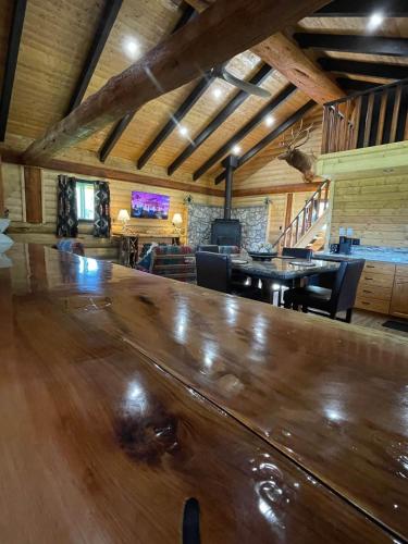 The Yellowstone cabin - part of Bear Creek Cabins in Poplar Bay (AB)
