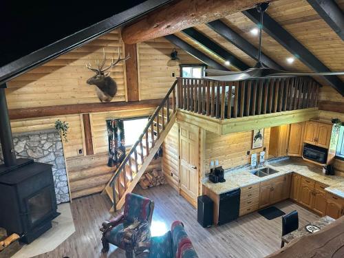 The Yellowstone cabin - part of Bear Creek Cabins in Poplar Bay (AB)