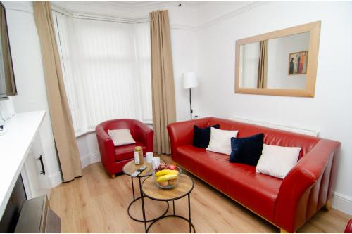 Anfield Haven for 6, Liverpool (photo 4)