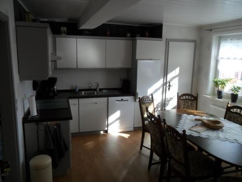 Ruime vakantiewoning met 4 slaapkamers voor max 9 personen in Spangenberg