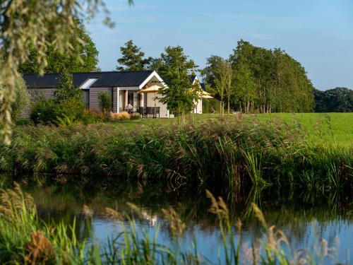  Eco Holiday Home - Airco & Panoramisch uitzicht - Achterhoek in Almen