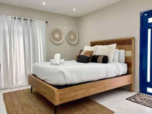 Salitre Studio - Shared Pool Access in Dorado