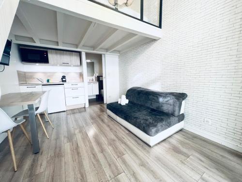 Montchat - 1 Bedroom - Montchat