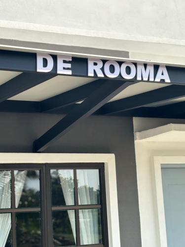 De Rooma KLIA Roomstay near Paya Indah Wetlands (Dengkil)