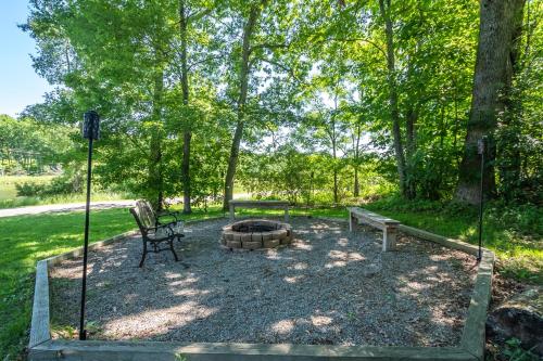 Sunkissed Lodge in McHenry, USA