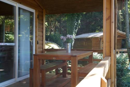 Facilities, Camping nature 3 étoiles - au coeur des montagnes du Jura in Amancey