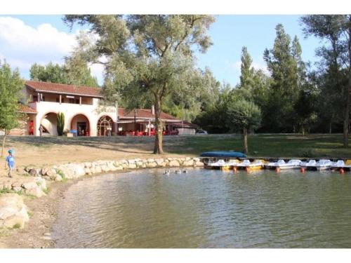 Iekārtas, ZEcamping 3 dog friendly avec piscine au bord du lac de la Thésauque (ZEcamping 3 dog friendly avec piscine au bord du lac de la Thesauque) in Nailloux ciems