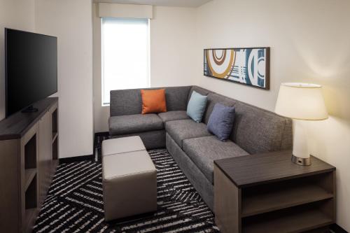 Hyatt House Royal Oak / Birmingham - image 11