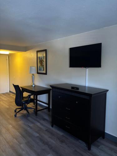 Inn On The Green Florida Room Type - Deluxe King Suite