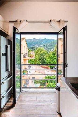 Magnifique T4 Penthouse Vue Mer in San Martino Di Lota