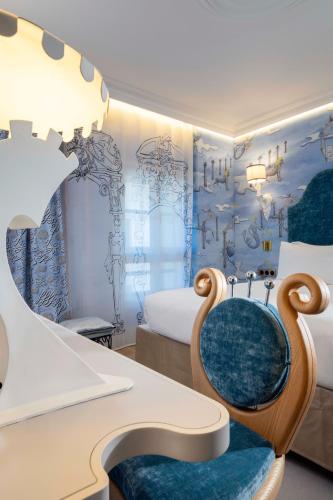 room detail thumbnail 0