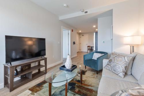 Luxury Apt Near Downtown in Quincy (MA)