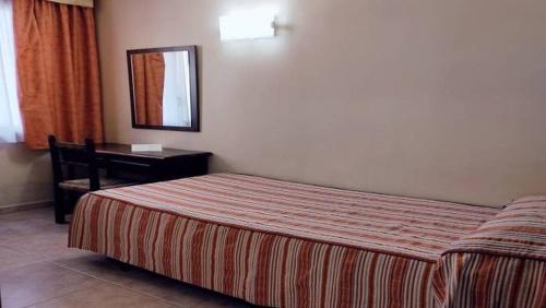 1 twin bed