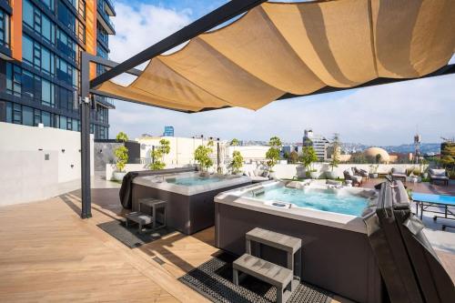 CCC Hab Sencilla en Zona del Rio Jacuzzi Wifi Gym