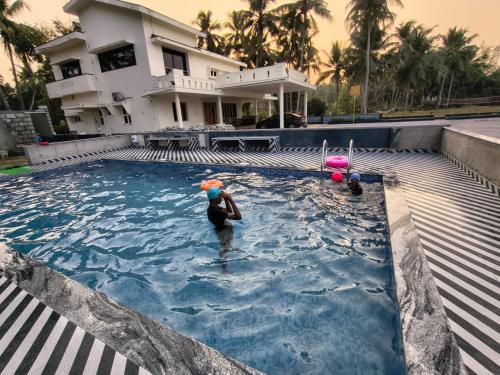 Prashanthi Nature View - Luxury 2Bhk Pool Villa in Bramavara