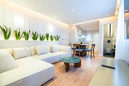 New Luxury House Madrid 4 Bd 4 Bth