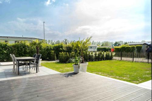 De Chaletterie een modern en sfeervol chalet in Sint Kruis