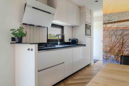 De Chaletterie een modern en sfeervol chalet in Sint Kruis