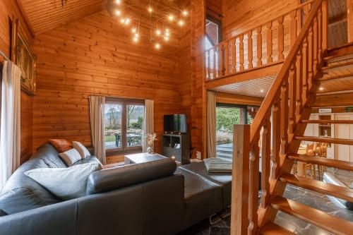 Anna-Helena - Cosy Wooden Chalet in the Forest in 克內瑟拉勒