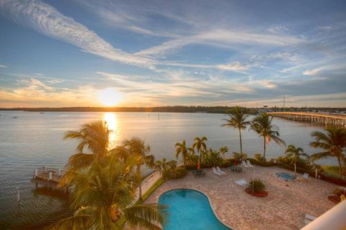 312 - Boca Ciega Resort in St Petersburg, USA