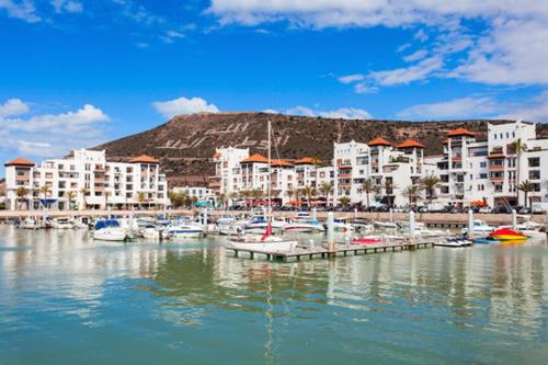 Großes Zimmer in Agadir in 탈보르트