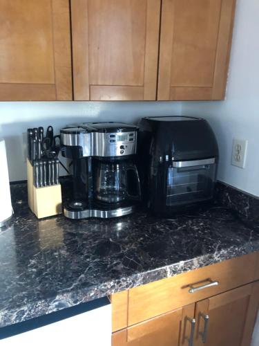 ห้องครัว, Comfort house with two bed room in กรีนิช (คอนเนตติคัต)